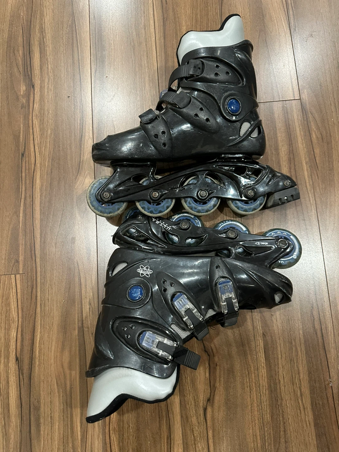 Black Ultra Wheels Tritium inline skates
