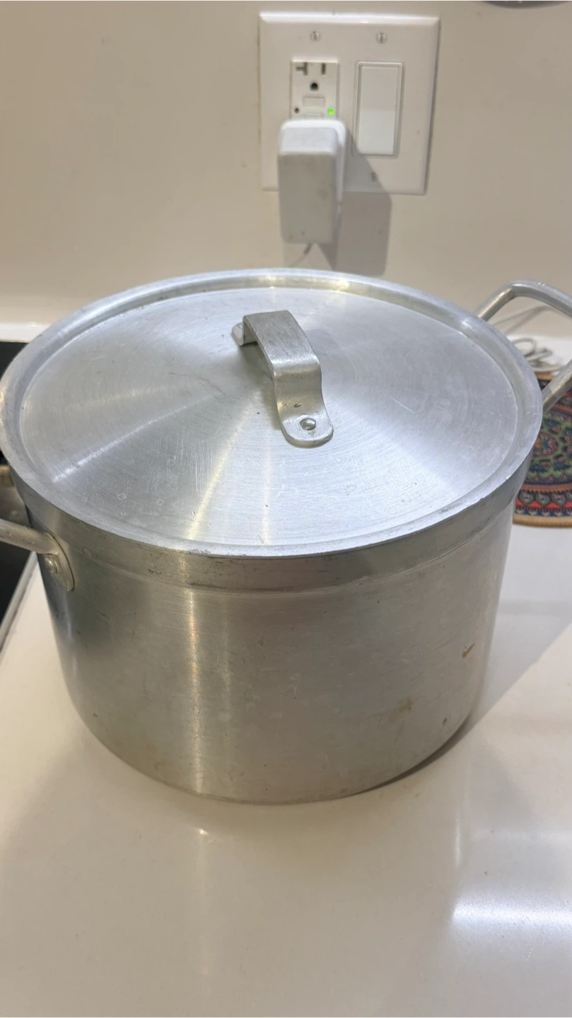 Large Aluminum Stock Pot