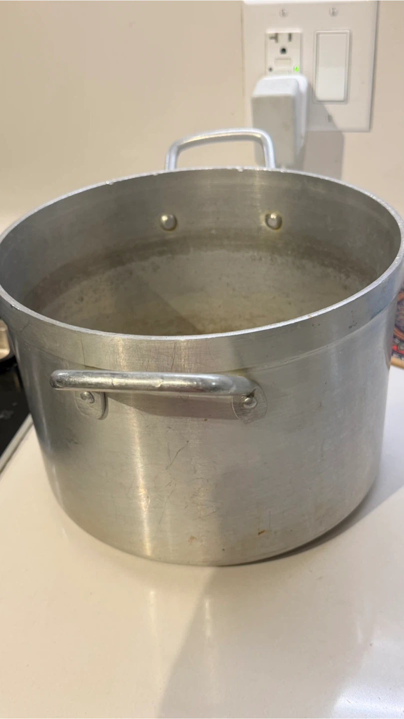 Large Aluminum Stock Pot - photo 2