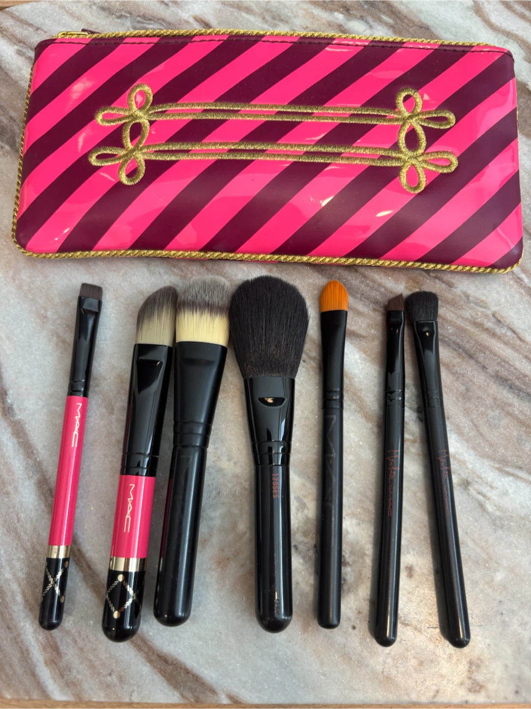 MAC Cosmetics Makeup Brush Set with Case