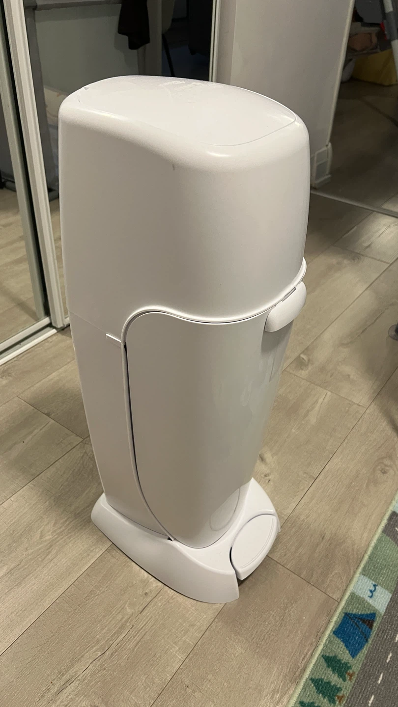 Diaper Genie Complete Diaper Pail