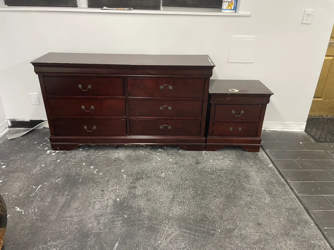 Dark Wood Dresser and Nightstand Set - photo 2