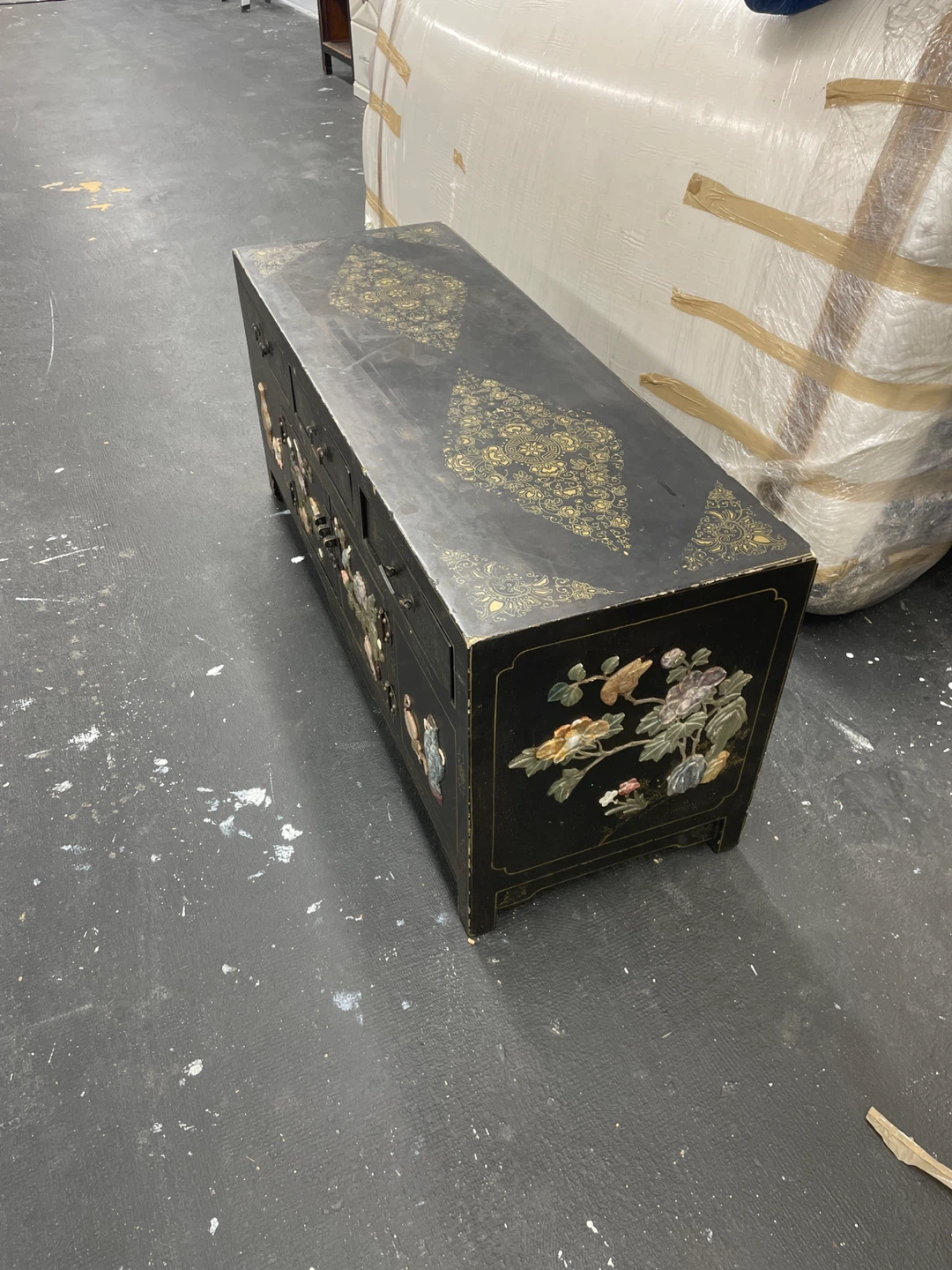 Black Lacquer Asian-Style Media Console - photo 4