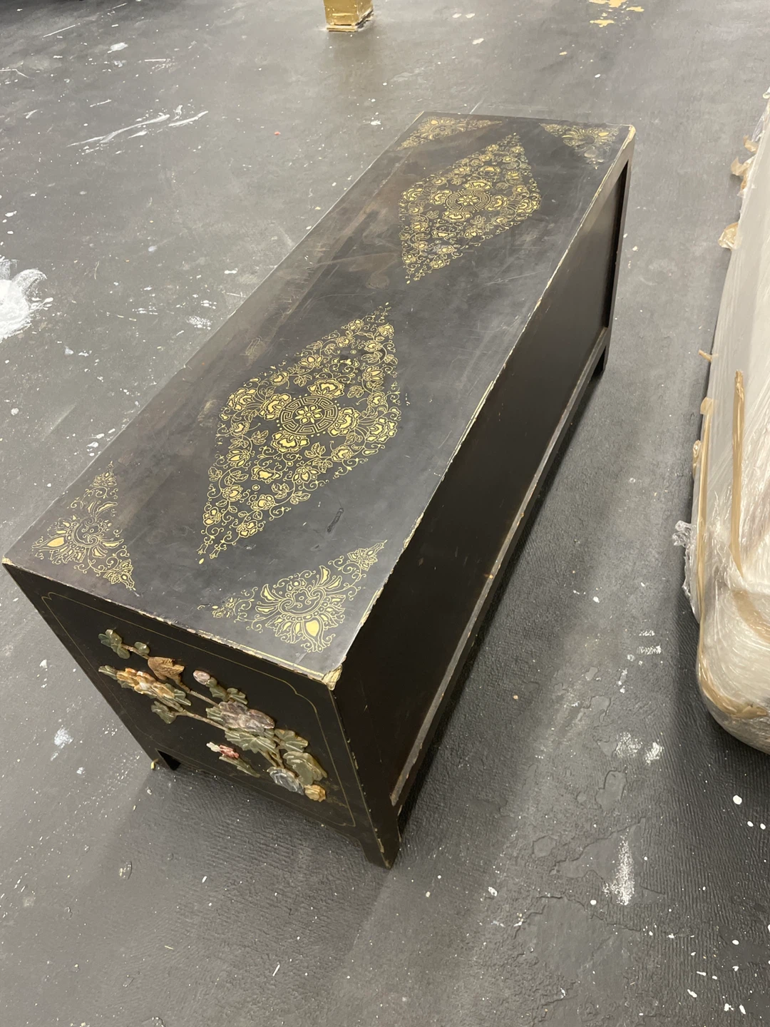 Black Lacquer Asian-Style Media Console - photo 5