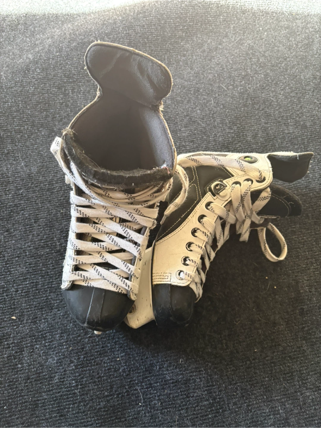 Reebok 5K Ice Skates Size 4 US - photo 2