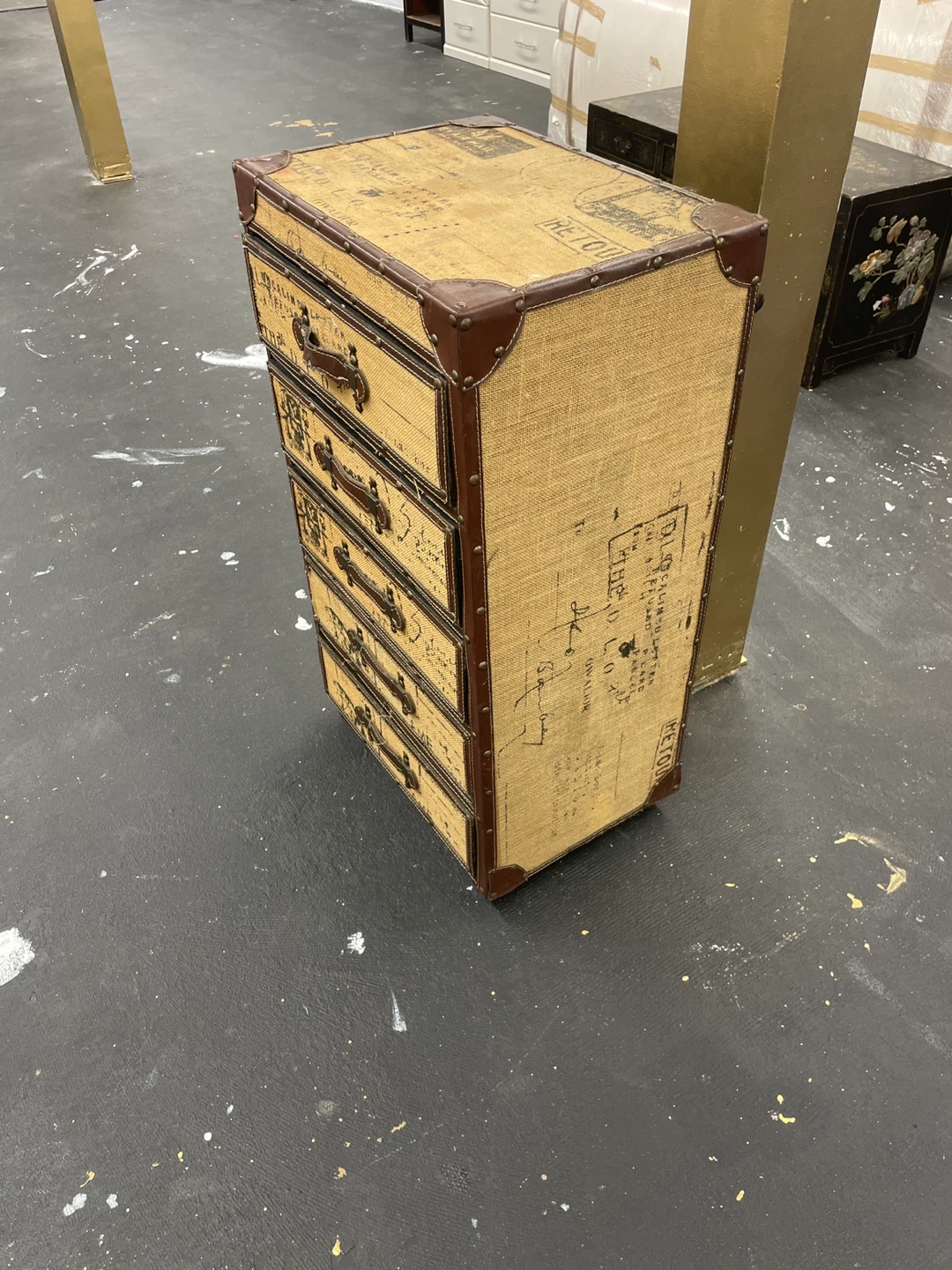 Three Hands Corp 5-Drawer Trunk Chest - photo 3