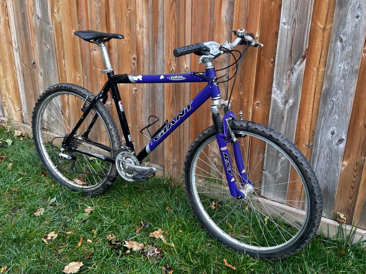 Giant Yukon SE Mountain Bike - photo 2