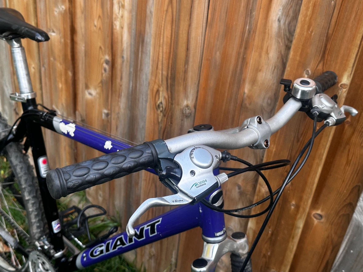 Giant Yukon SE Mountain Bike - photo 3