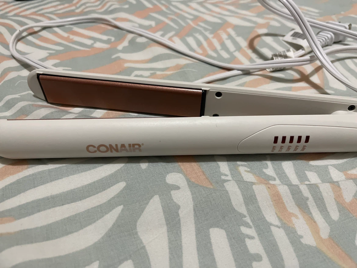Hair Iron - Conair