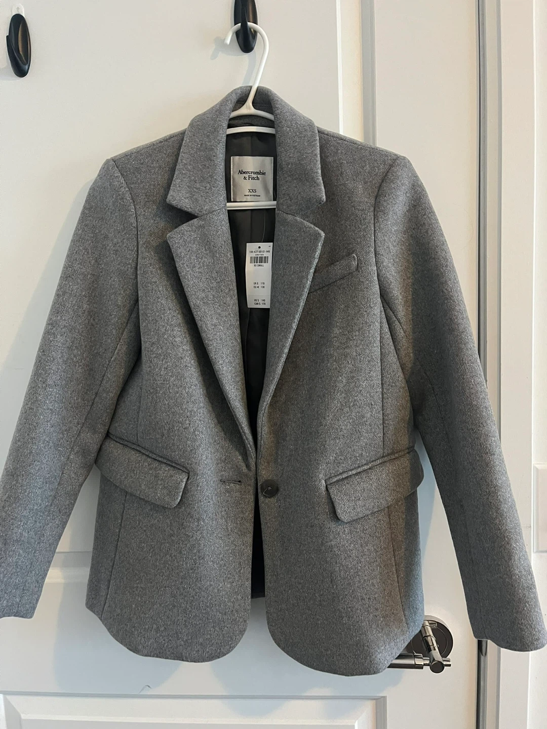 Abercrombie & Fitch grey wool blazer