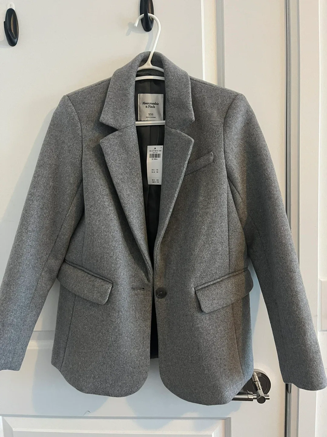 Abercrombie & Fitch grey wool blazer