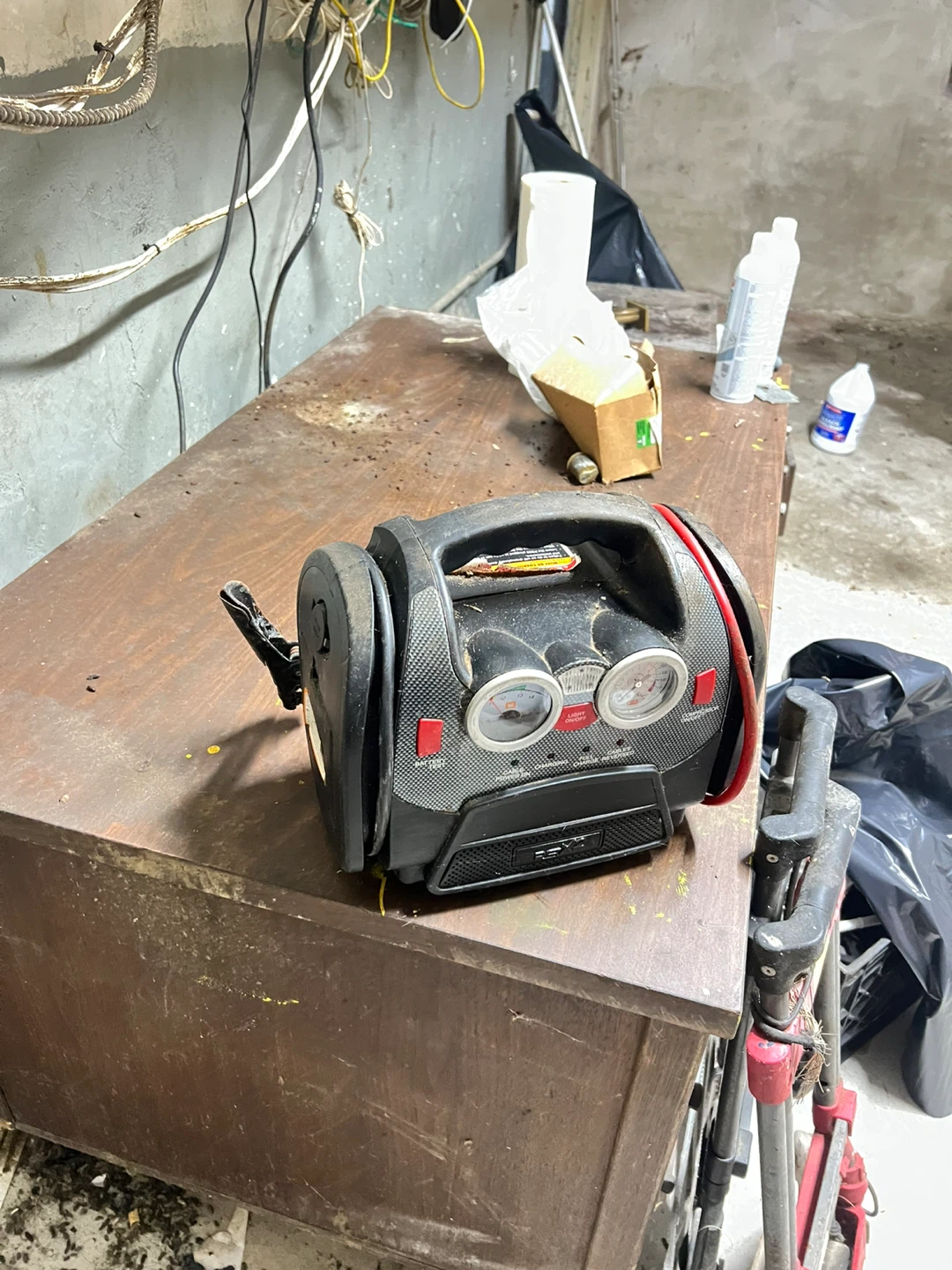 Power Station PSX Jump Starter Air Compressor - photo 5
