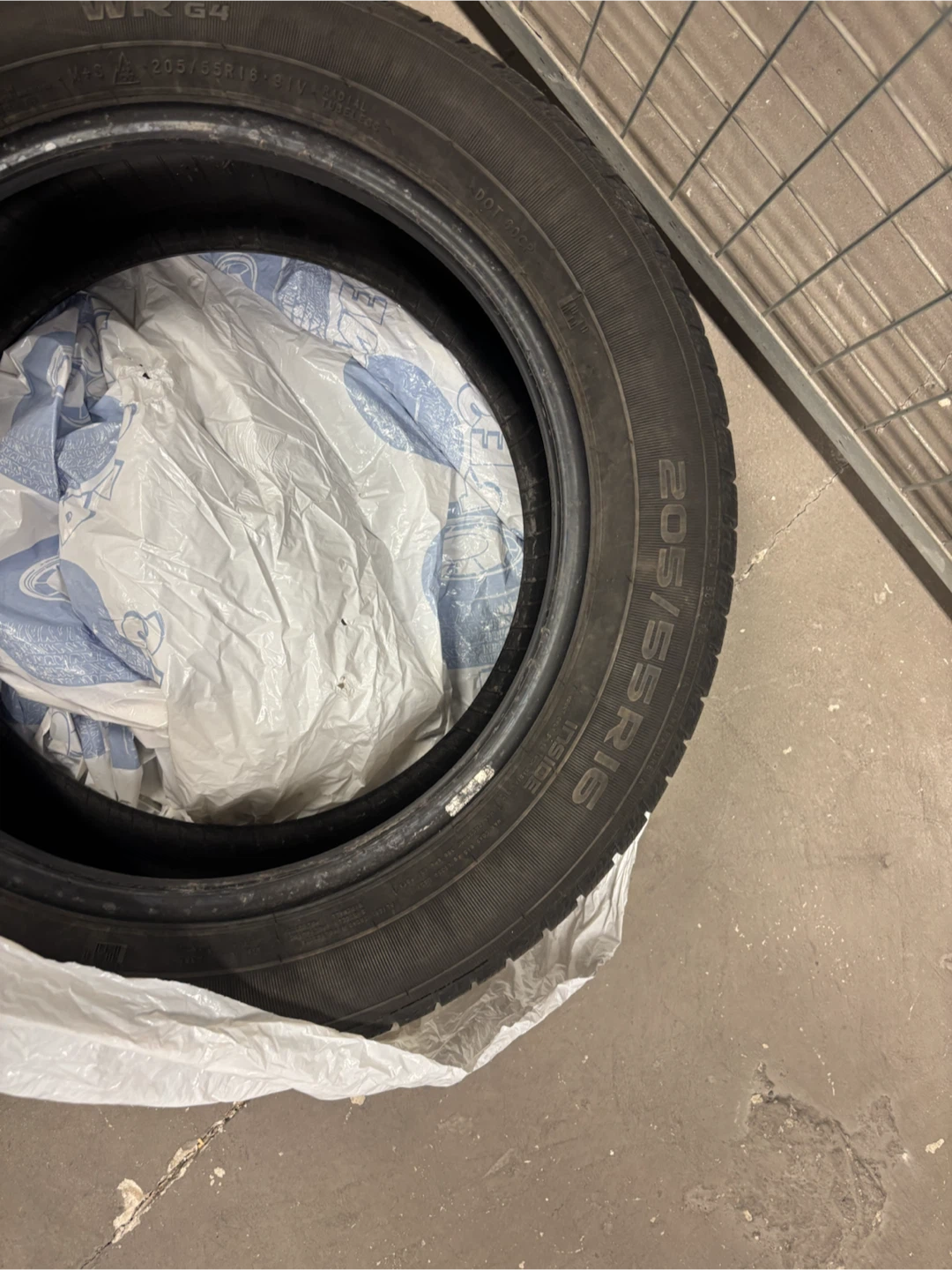 Nokian Winter Tire 205/55 R16 - photo 5