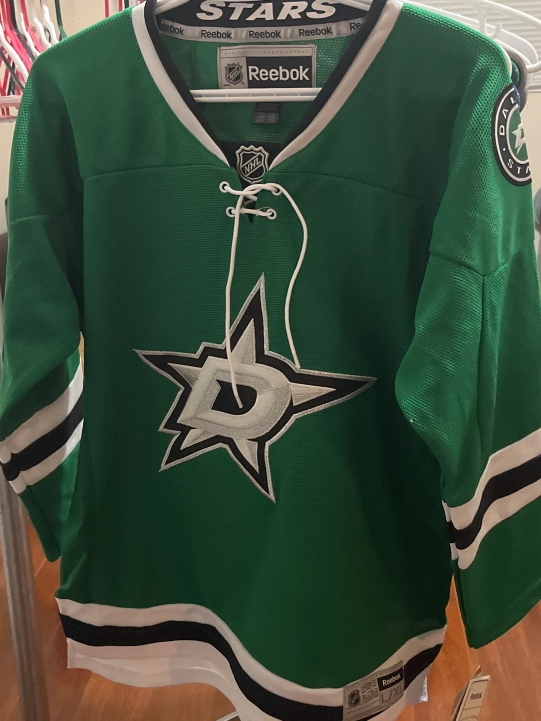 NWT Dallas Stars Reebok Hockey Jersey - Youth L/XL
