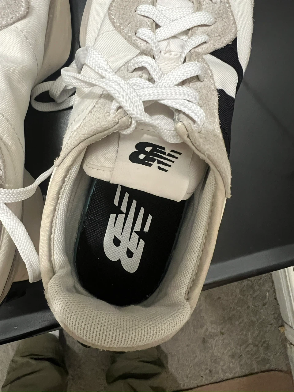 New Balance 327 Sneakers Off-White and Black. Woman 8 - photo 3