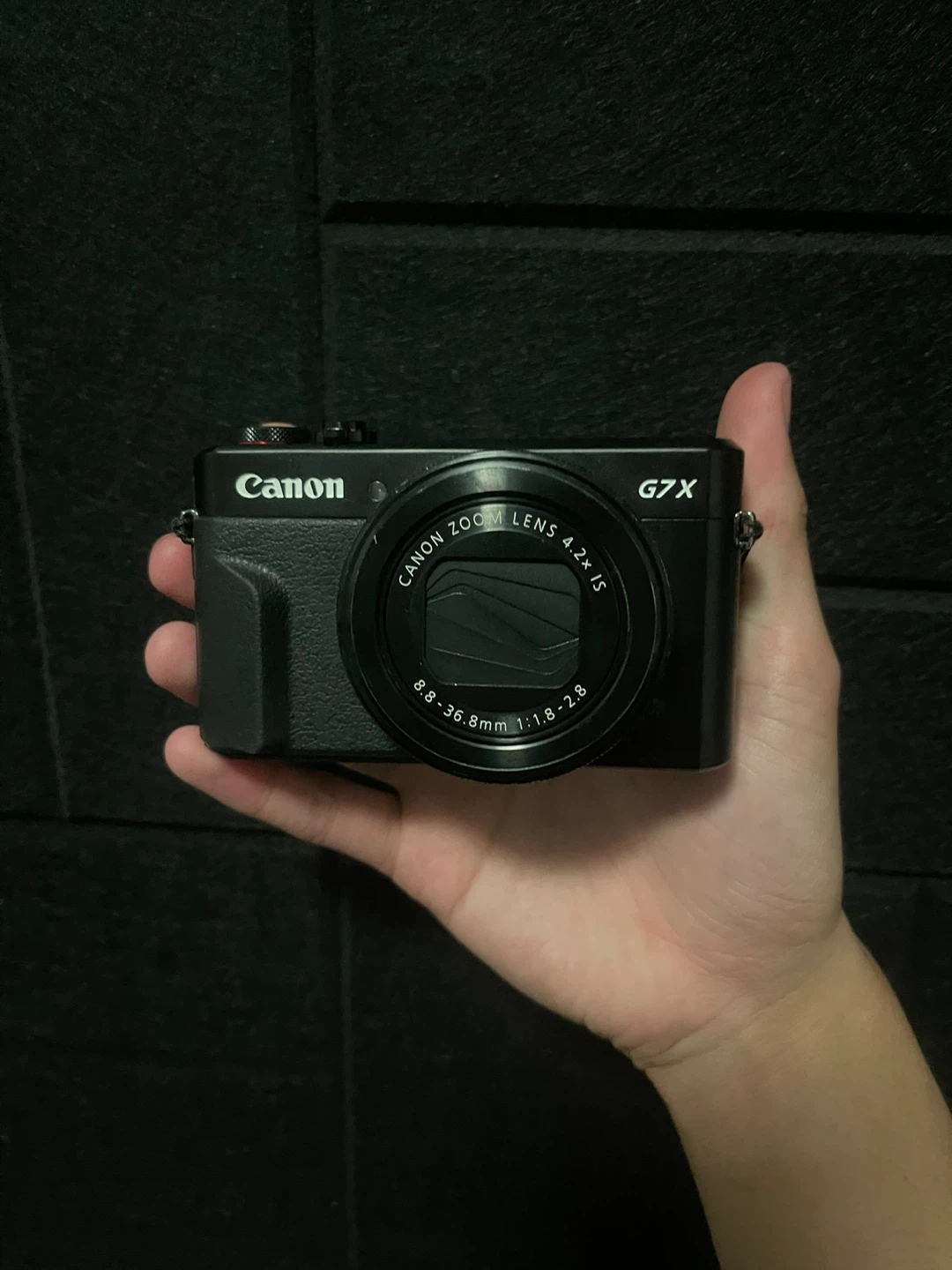 Canon PowerShot G7X Mark II