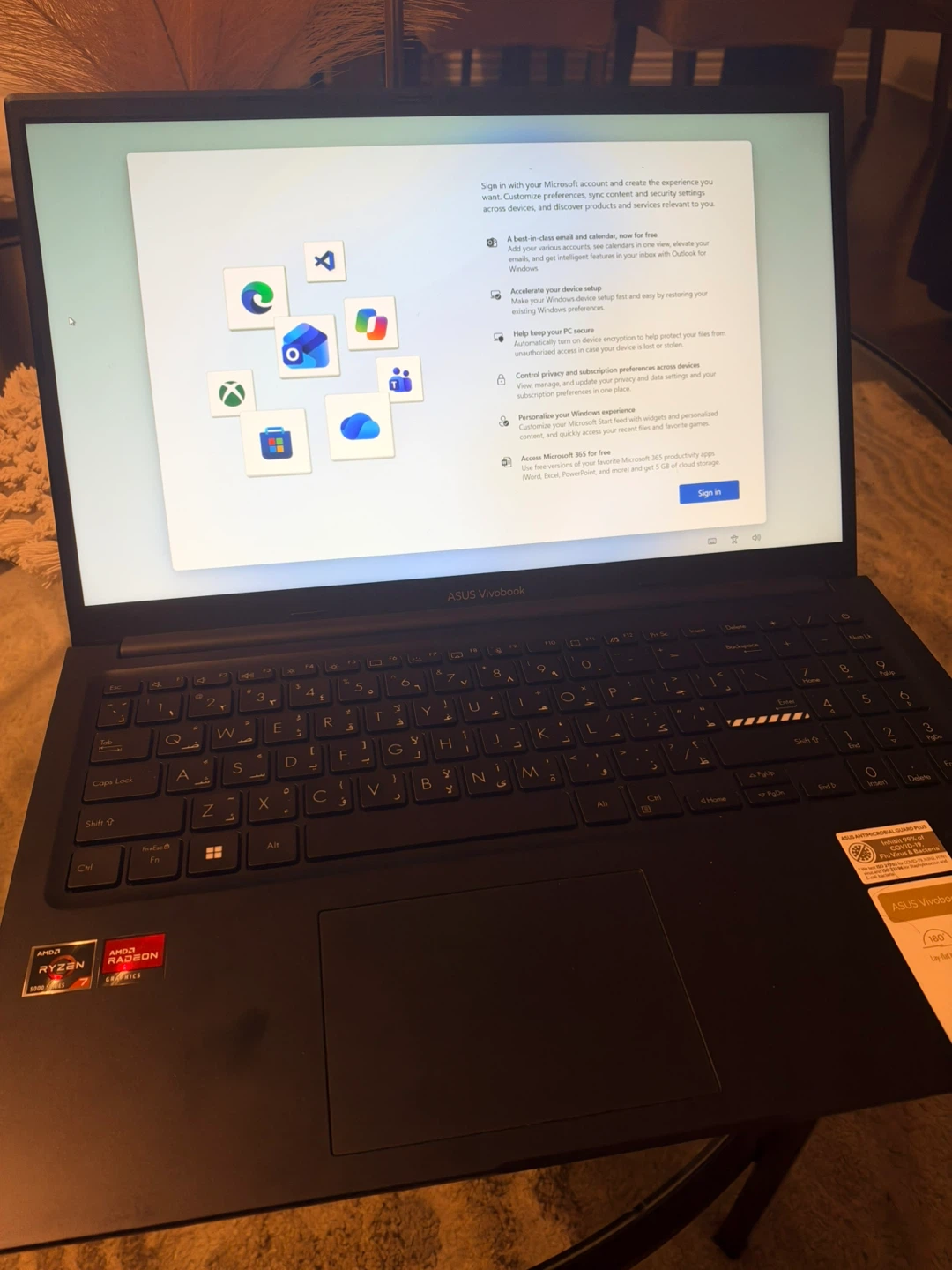 ASUS Vivobook Laptop AMD Ryzen 7