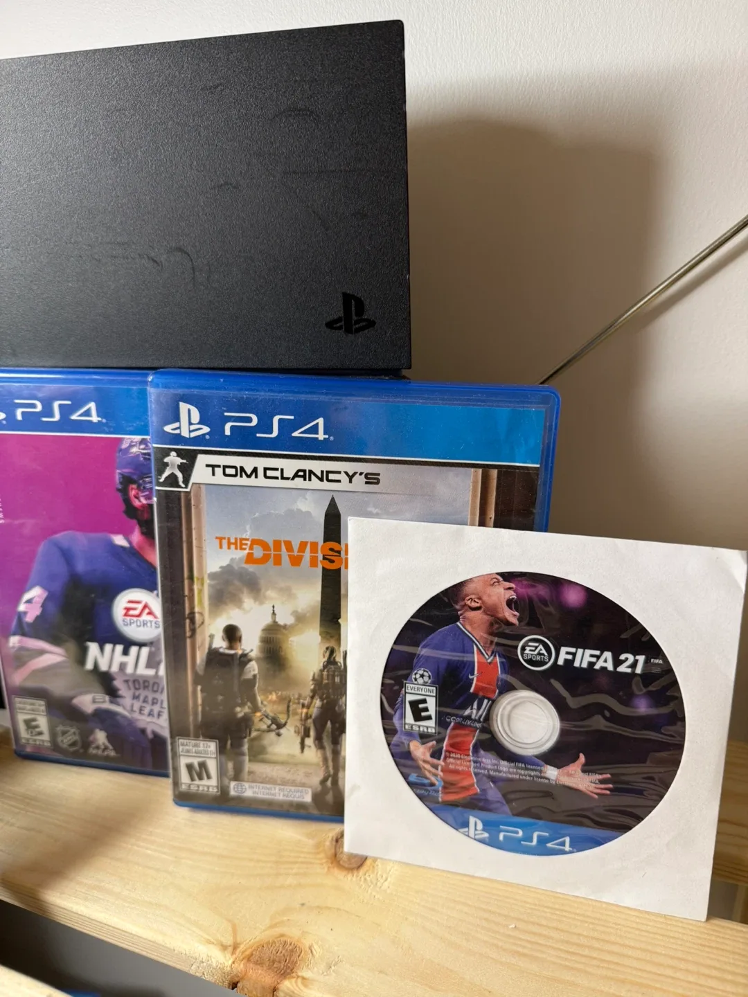 PlayStation 4 with games - photo 3