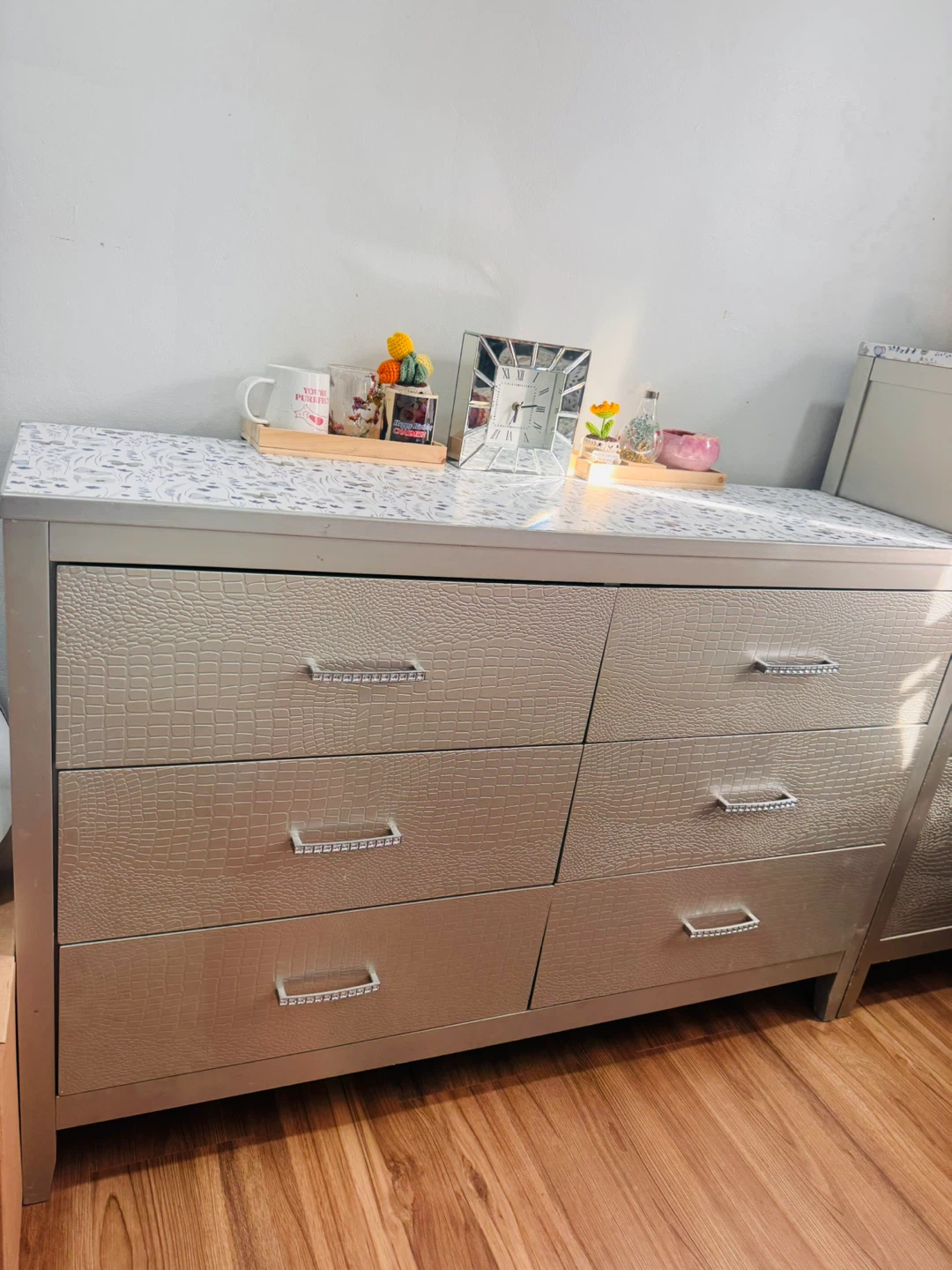 Ashley Olivet Silver 6-Drawer Dresser - photo 3