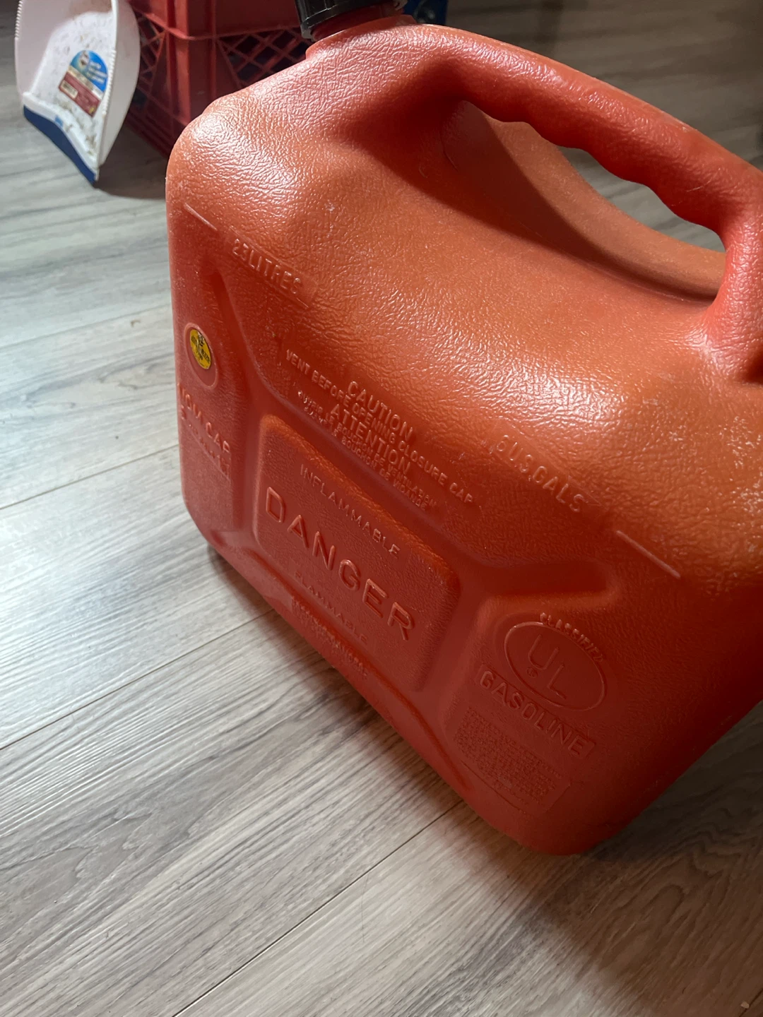 25 Litre Gasoline Jerry Can - photo 3