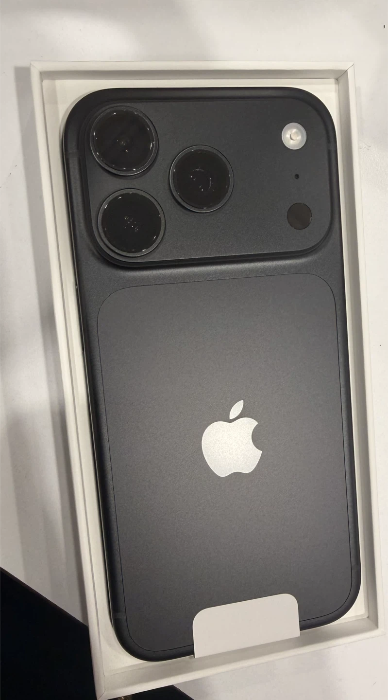 IPhone 18 Pro (256GB) - photo 2