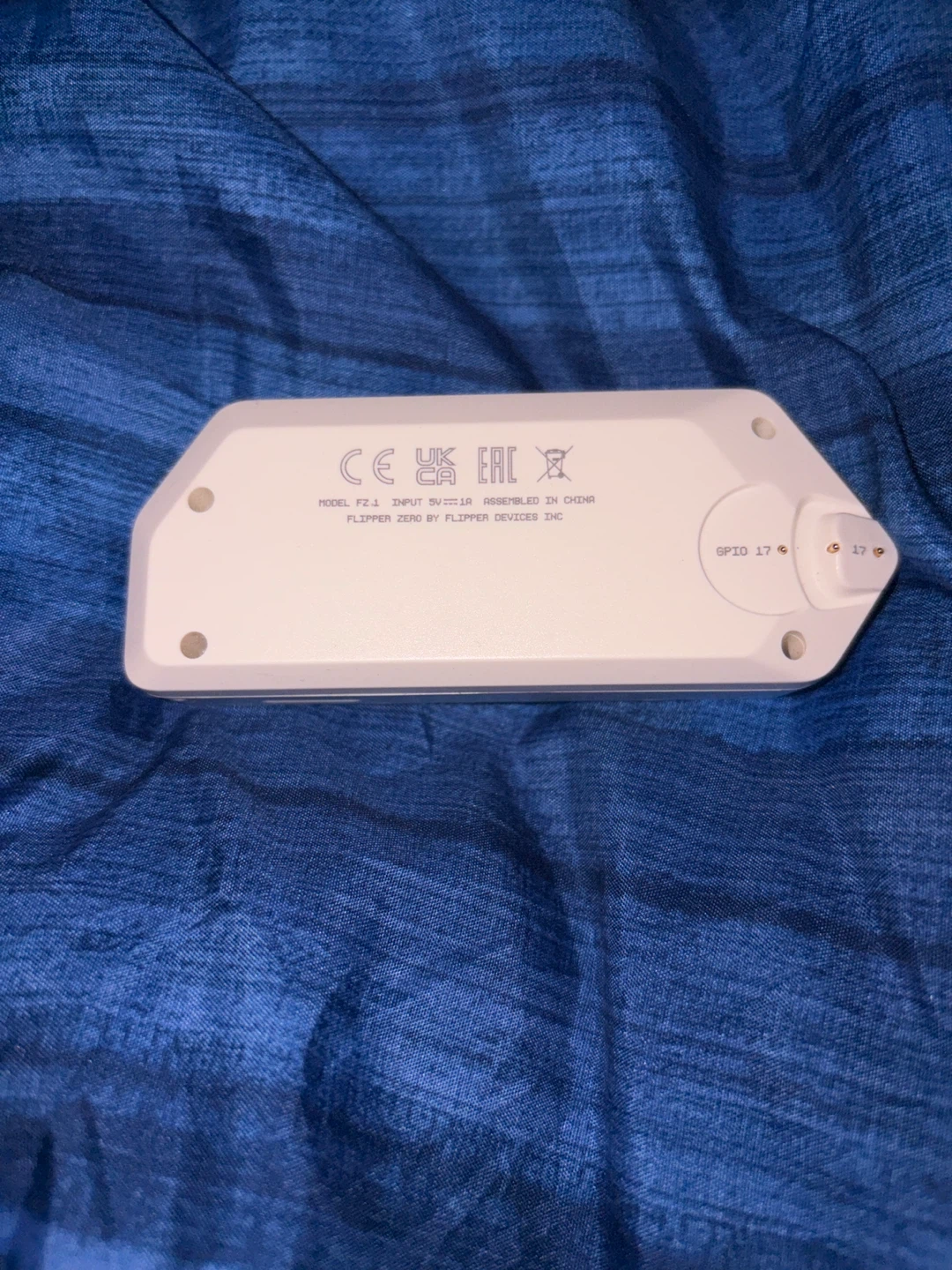 Flipper Zero Portable Multi-Tool - photo 2