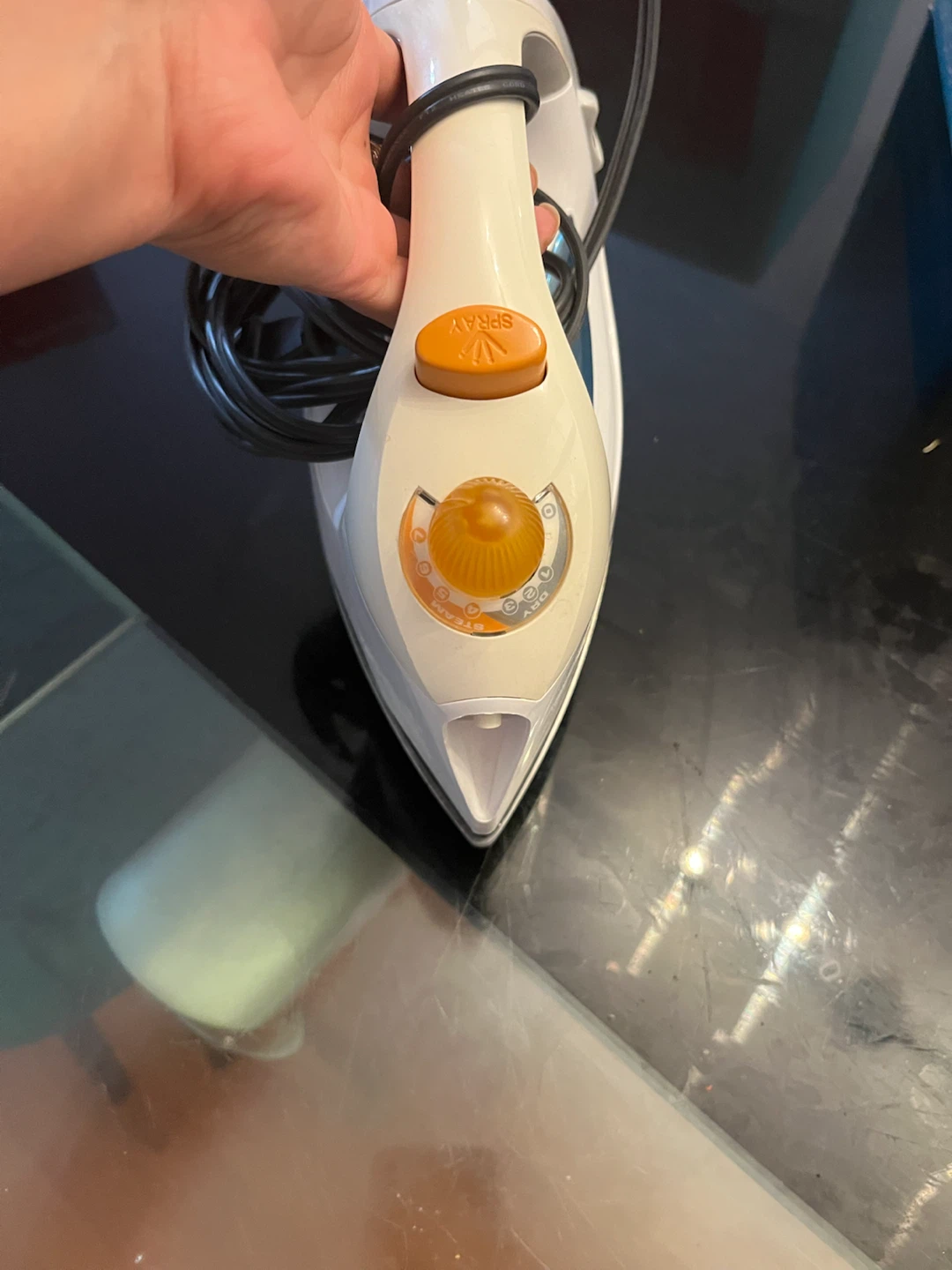 Black & Decker SteamXpress 650 Iron - photo 2