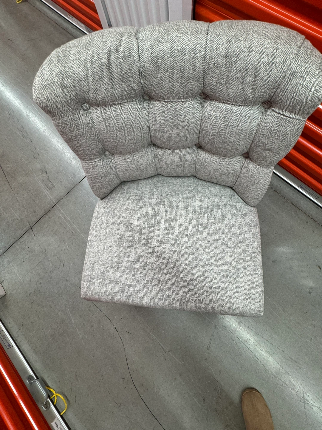 Tufted Grey Herringbone Accent Chair - photo 3