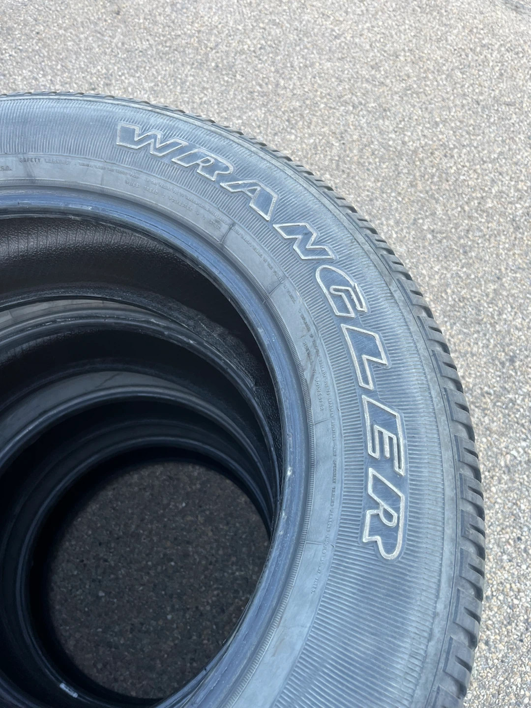 Goodyear Wrangler SR-A P275/60R20 - photo 2