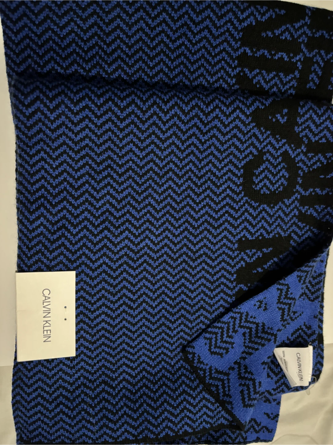 Calvin Klein Chevron Scarf BNWT - photo 2