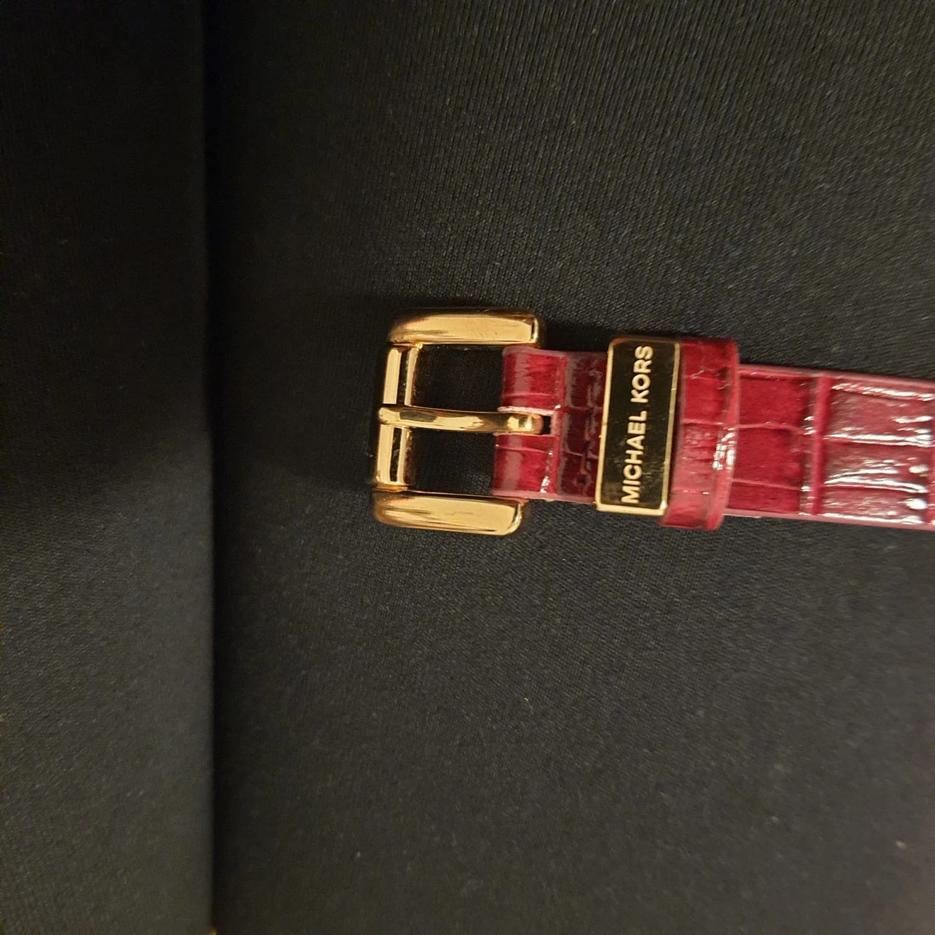 Michael Kors Red Croc-Embossed Leather Belt - photo 4