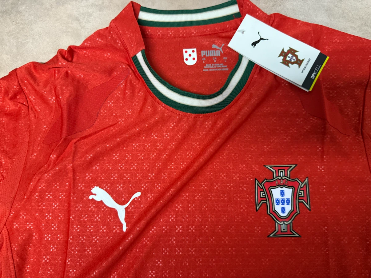 Portugal jersey l - photo 2