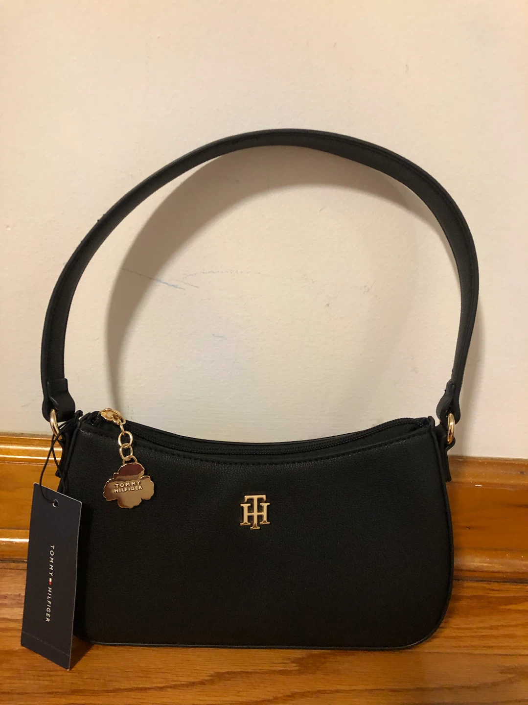 Tommy Hilfiger Black Shoulder Bag