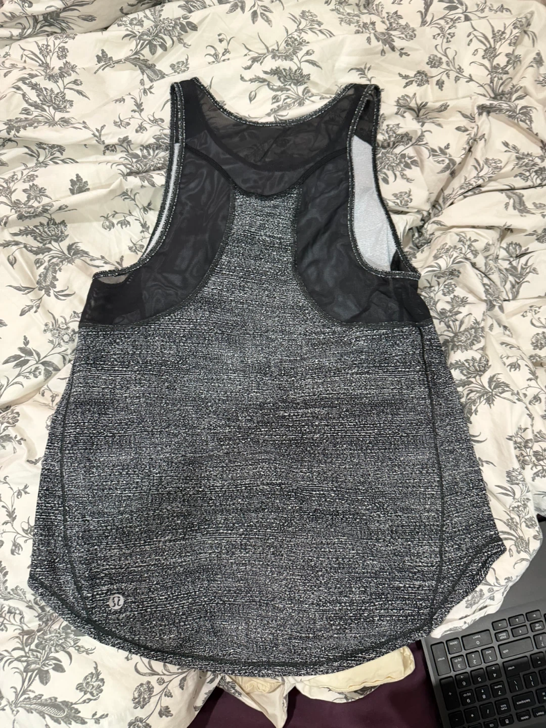 Lululemon Women's Athletic Tank Top - photo 3