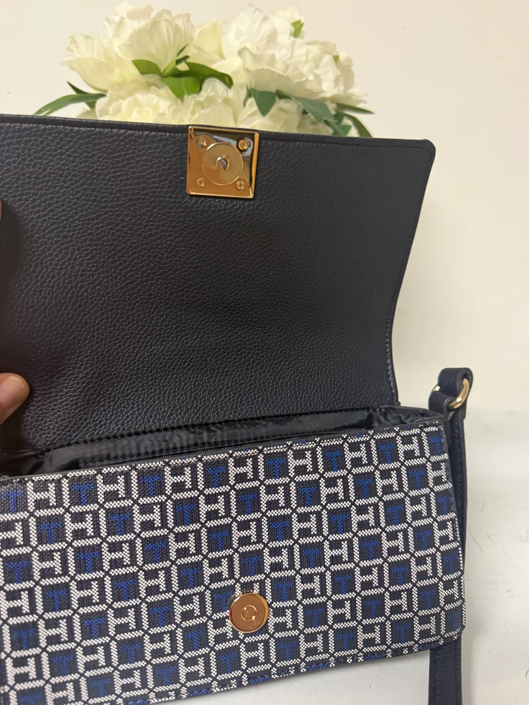 Tommy Hilfiger Monogram Crossbody Bag - photo 3