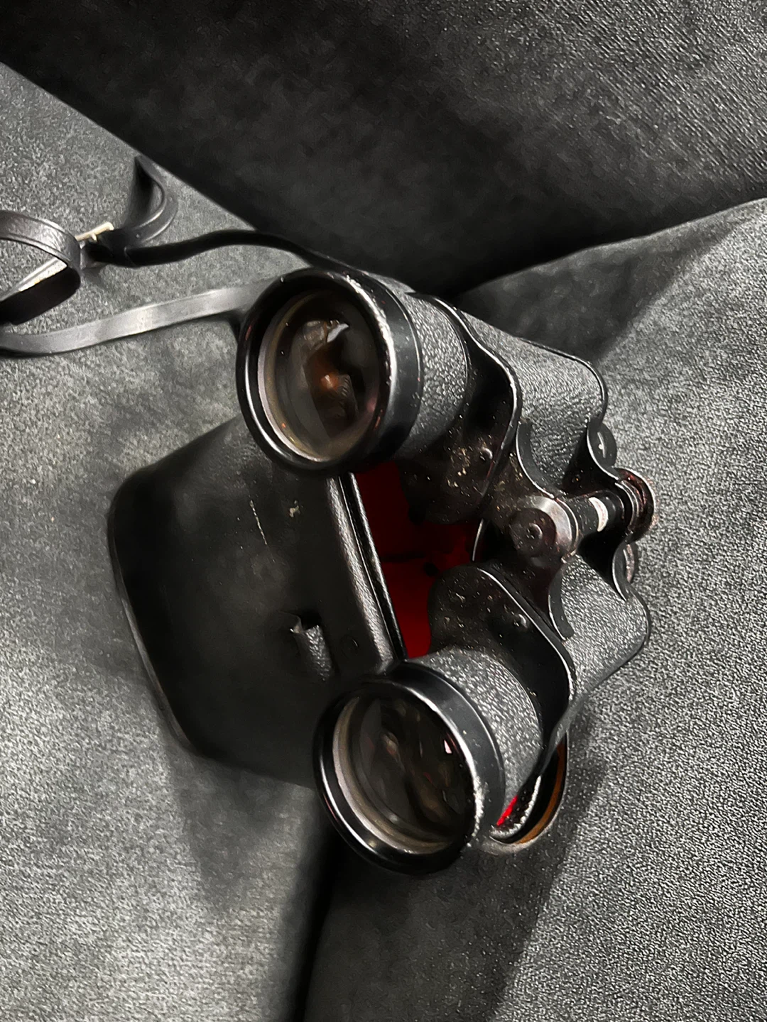 Vintage Binoculars with Carrying Case - photo 2