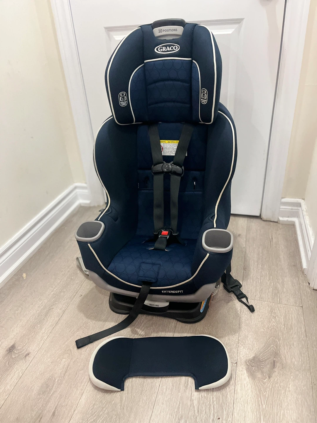 Graco Extend2Fit Convertible Car Seat - photo 2
