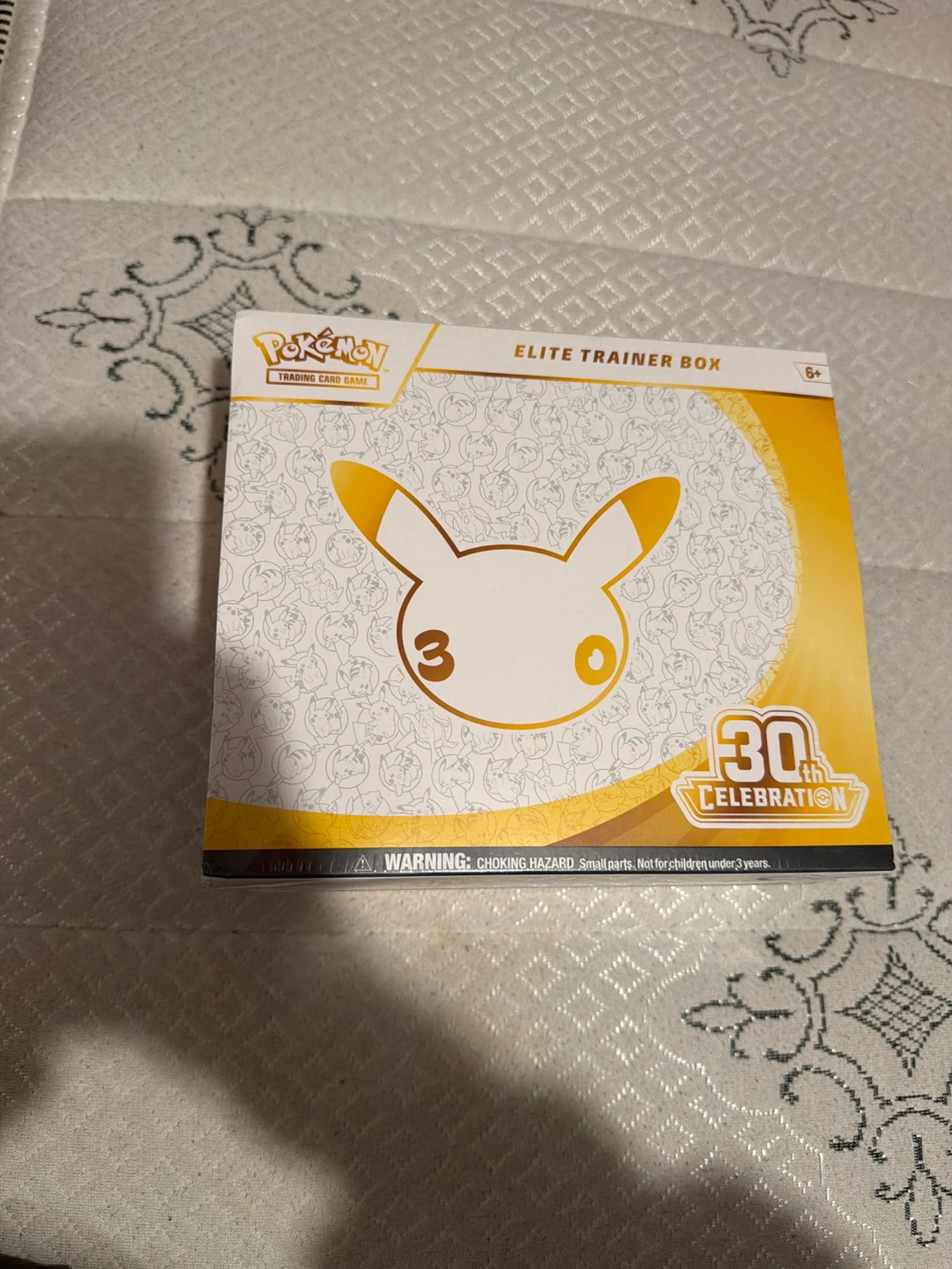 Pokémon TCG: 30th Celebration Elite Trainer Box