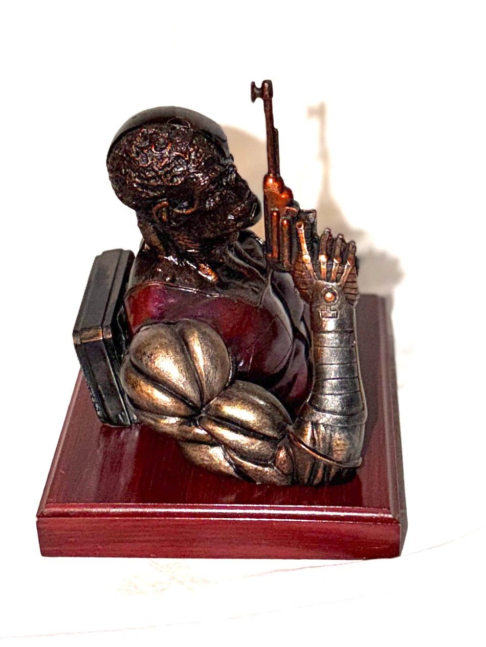 Earth X Deathlok Limited Edition Bronze Variant Statue - photo 3