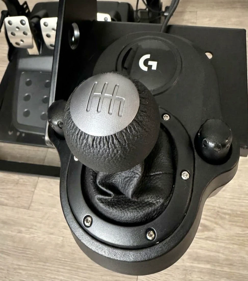 Logitech G29 Driving Force Racing Wheel and Pedals - photo 3