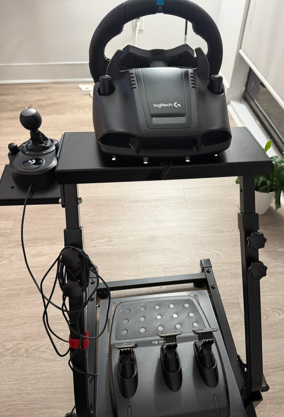Logitech G29 Driving Force Racing Wheel and Pedals - photo 4