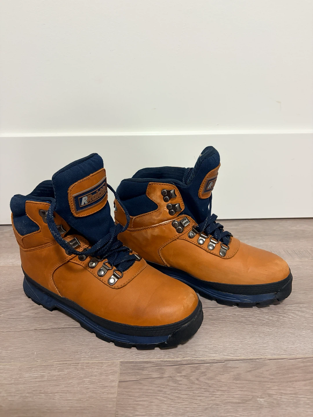 Vintage Raichle Leather Hiking Boots (Swiss Design) - photo 3