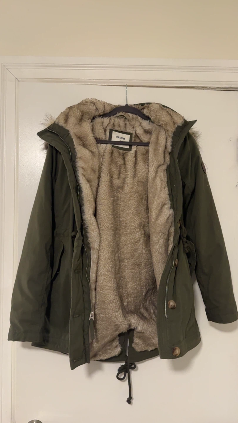 Hollister Faux Fur Lined Parka Olive