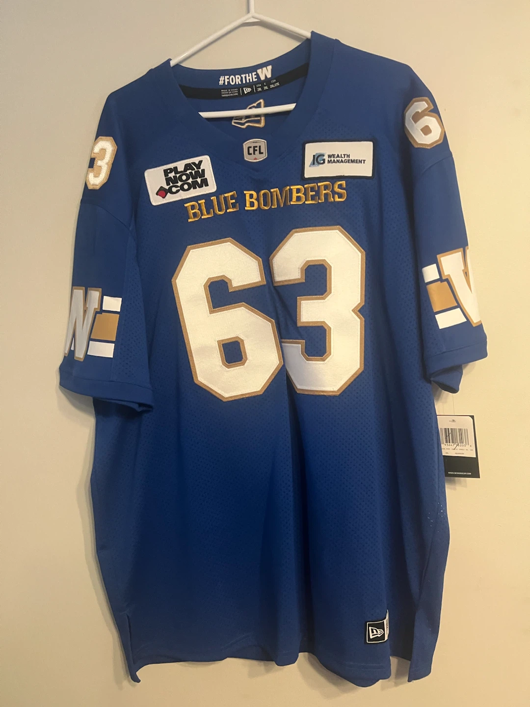 Winnipeg Blue Bombers NWT signed Walby 63 Jersey