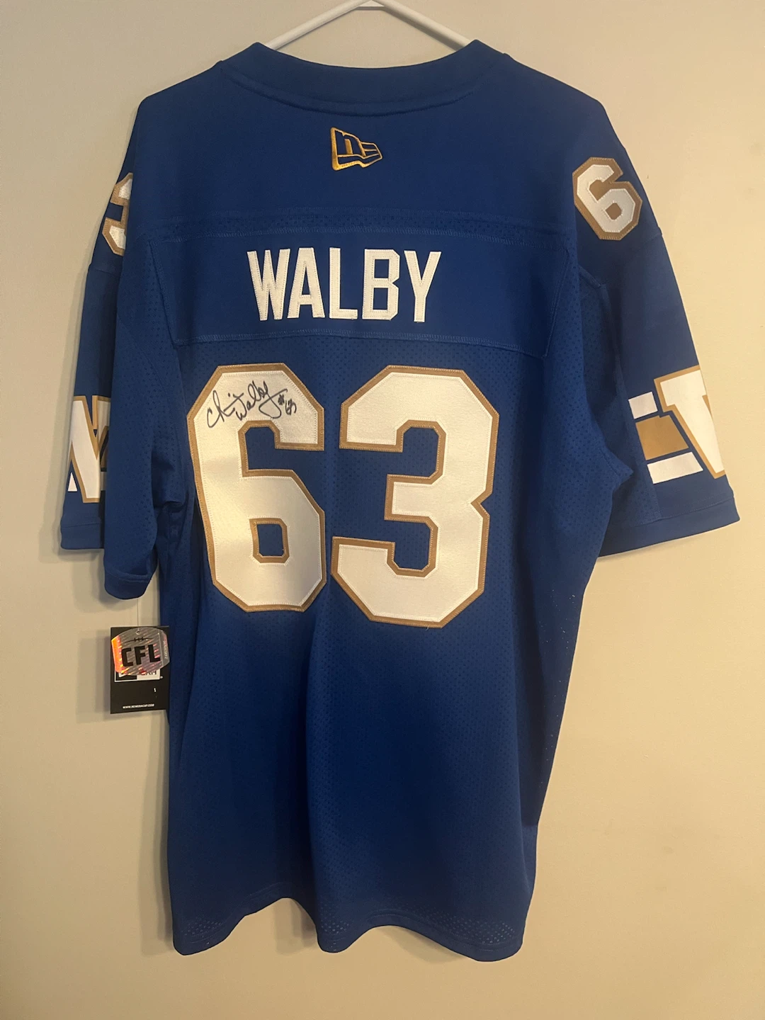Winnipeg Blue Bombers NWT signed Walby 63 Jersey - photo 2