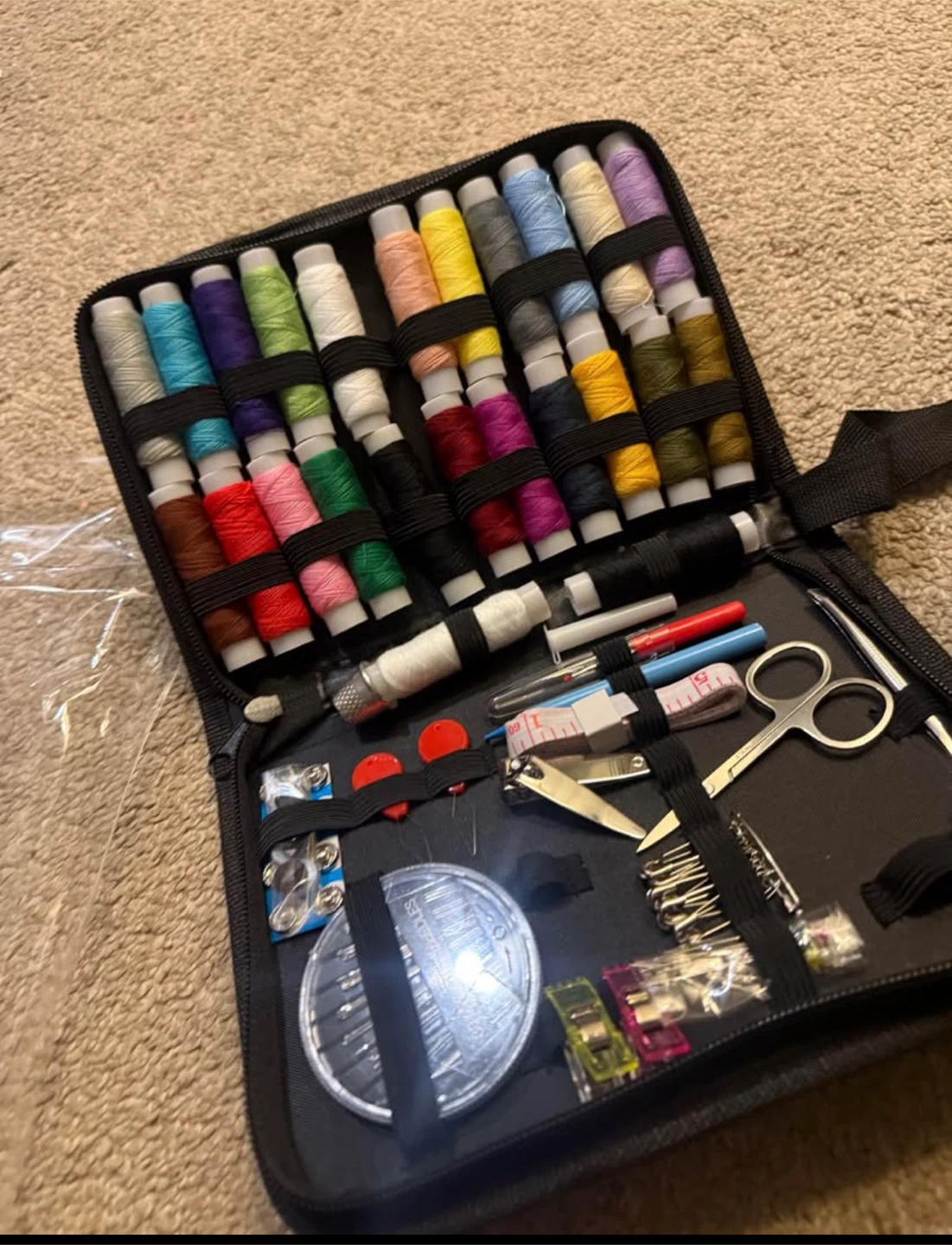 Sewing Kit for Adults and Beginners - photo 4