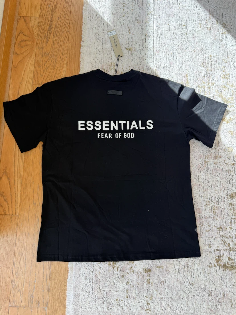 Essential T-Shirt - photo 2