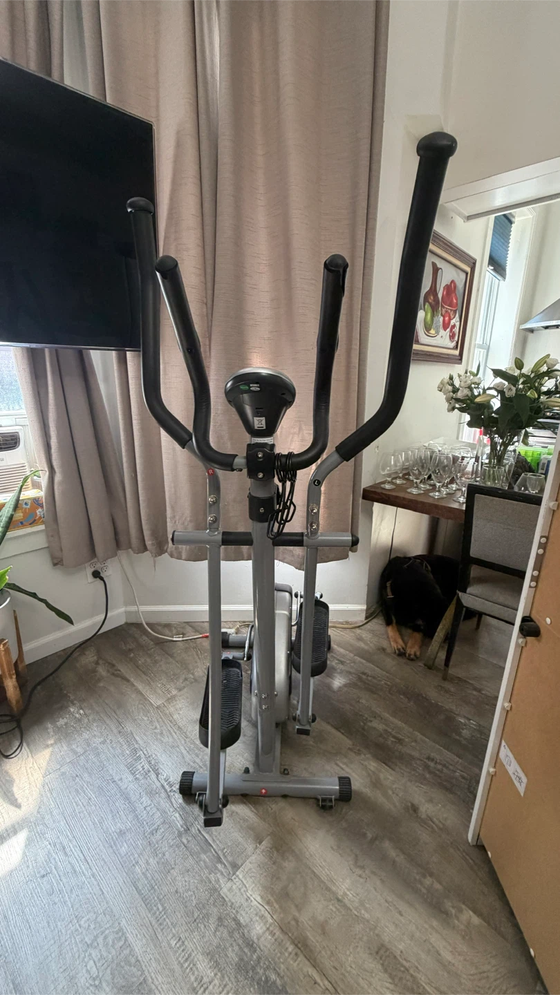 Sunny Health & Fitness Elliptical Machine