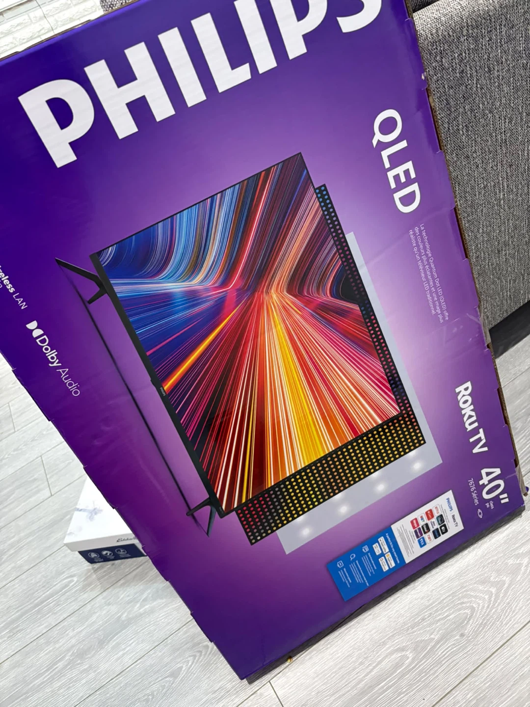 Philips 40" FHD QLED Roku TV