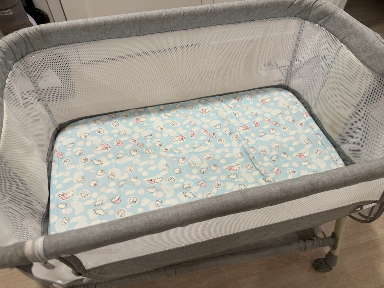 Baby Bedside Bassinet in Grey - photo 4